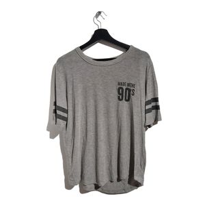 3/25$ 💚Stiches gray tee shirt